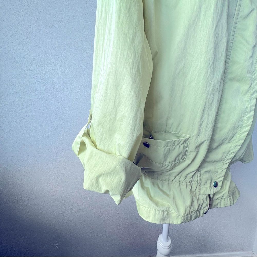 Zenergy by Chico’s Windbreaker Neon Green Adjustable Snaps Jacket SZ 3 XL - Picture 6 of 11